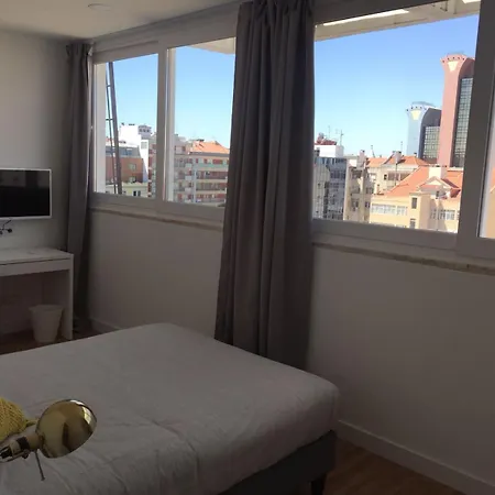 Republica 83 - Campo Pequeno 3* Lisbona