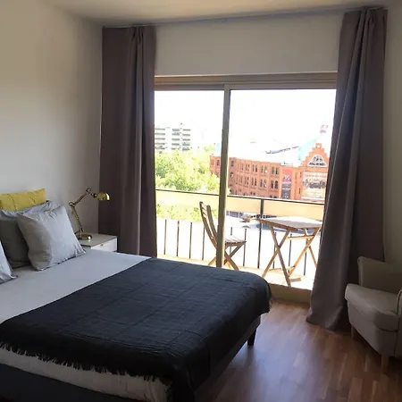 Republica 83 - Campo Pequeno Affittacamere Lisbona