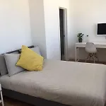 Republica 83 - Campo Pequeno Guest house