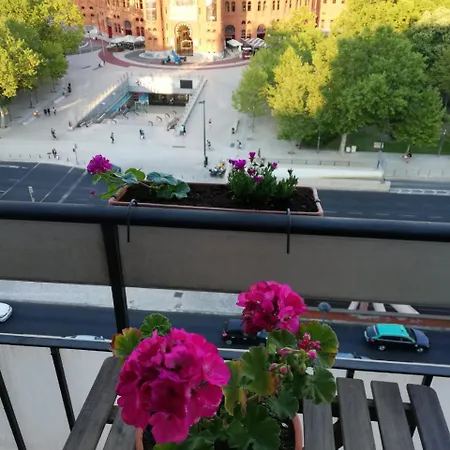 Republica 83 - Campo Pequeno Gasthof