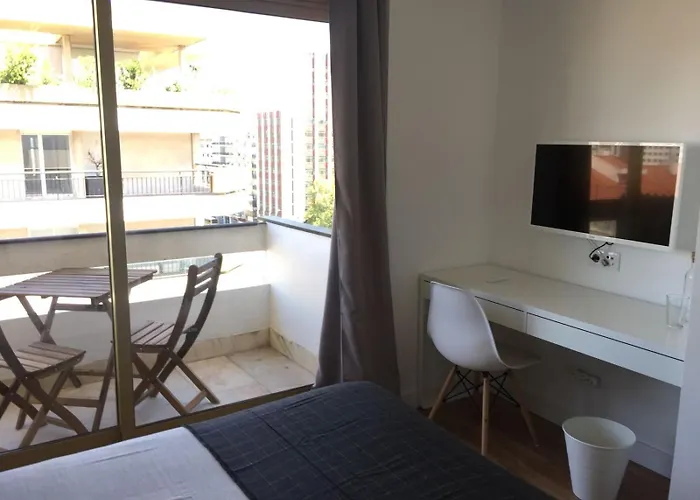 Republica 83 - Campo Pequeno 招待所 Lisboa