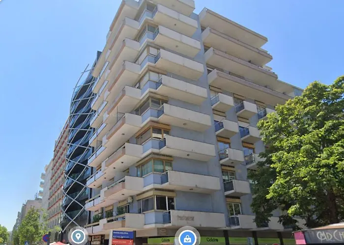 Republica 83 - Campo Pequeno 招待所 Lisboa