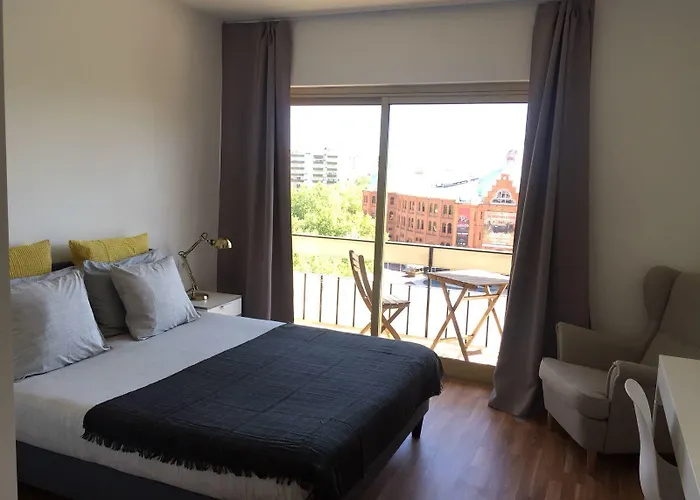 Republica 83 - Campo Pequeno 招待所 Lisboa