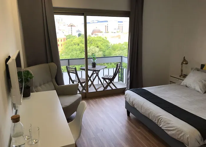 Republica 83 - Campo Pequeno 招待所