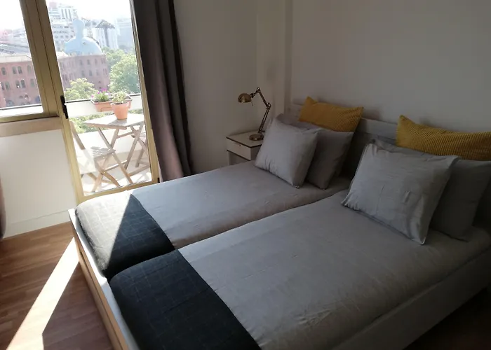 Republica 83 - Campo Pequeno 3* Lisboa