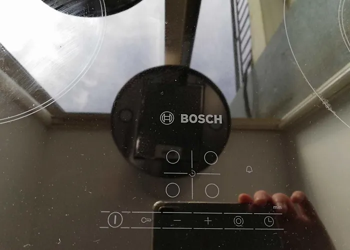 Republica 83 - Campo Pequeno 招待所 3*