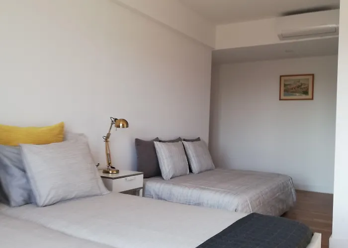 Republica 83 - Campo Pequeno 3*