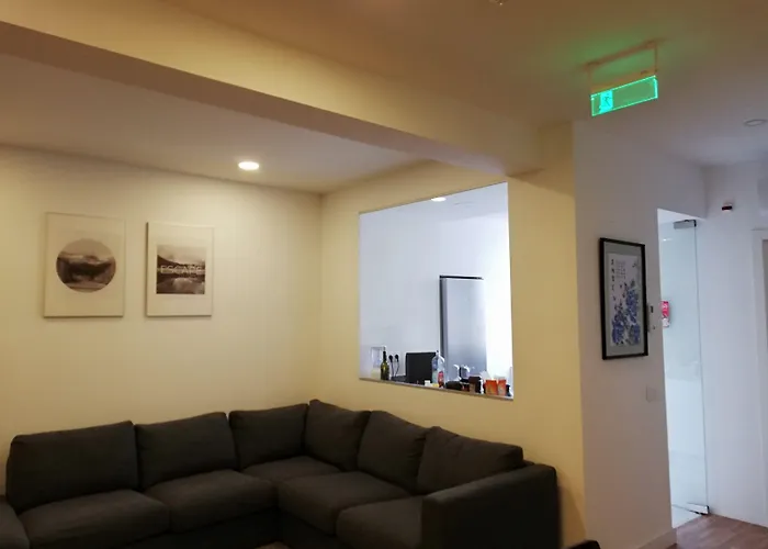 Republica 83 - Campo Pequeno 招待所