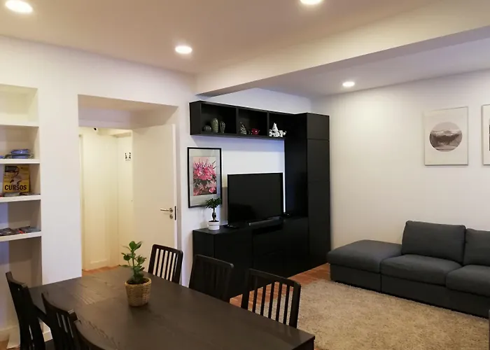 招待所 Republica 83 - Campo Pequeno Lisboa