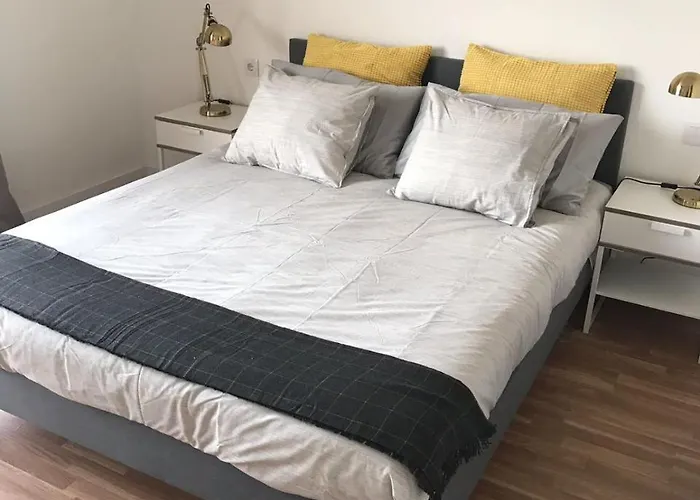 Republica 83 - Campo Pequeno 3* Lisboa