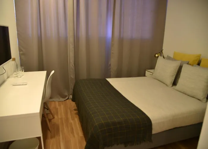 Republica 83 - Campo Pequeno 3* Lisboa